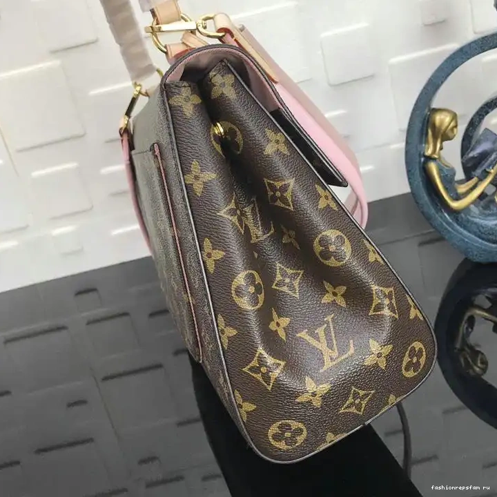 Fashionrepsfam ru LV 19T1L0219 Bags 0508